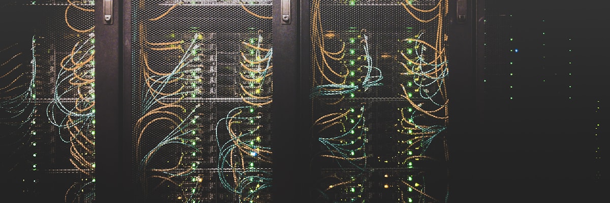 抽象科技背景展示互联网与数字世界的概念